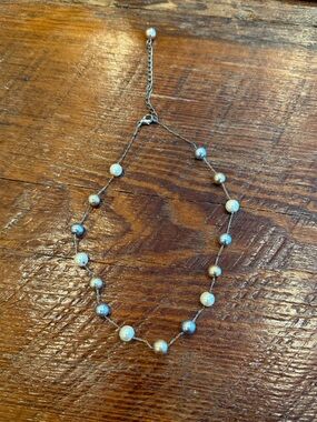 Delicate Two-Tone Pearl Station Necklace - White & Gray